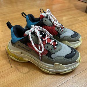 Balenciaga Triple S Sneakers Size 41